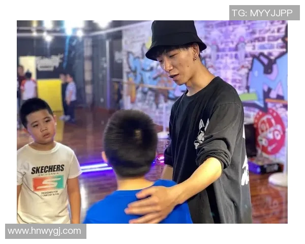 上海街舞队个人能力引发热议争论背后的实力与团队合作之道 上海街舞队个人能力引发热议争论背后的实力与团队合作之道